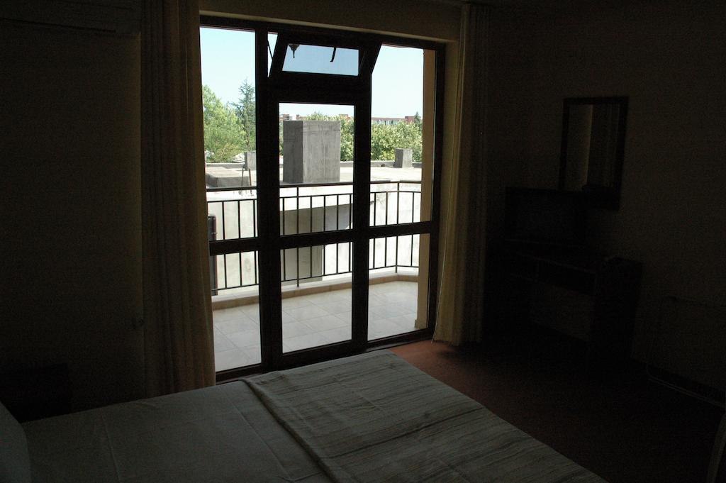 Terra Guest House Равда Екстер'єр фото