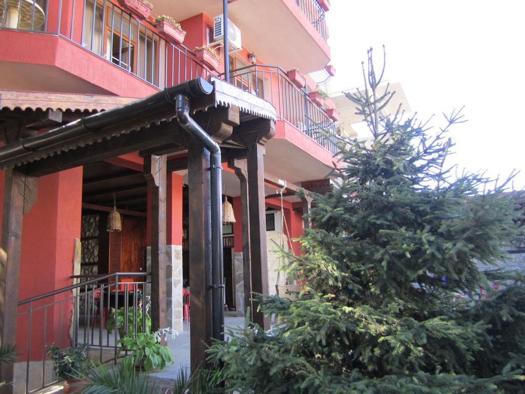 Terra Guest House Равда Екстер'єр фото