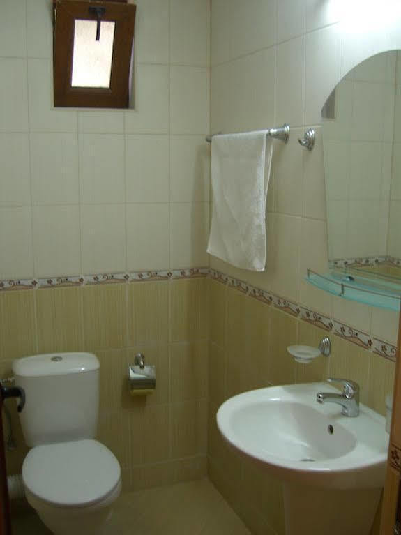Terra Guest House Равда Екстер'єр фото